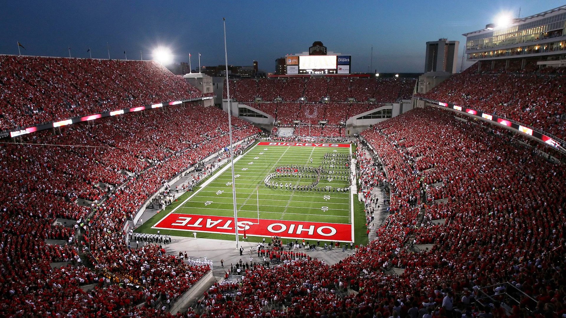 国际青年运动会门票开售,城市准备迎接各国代表,国际青年运动会召开地点